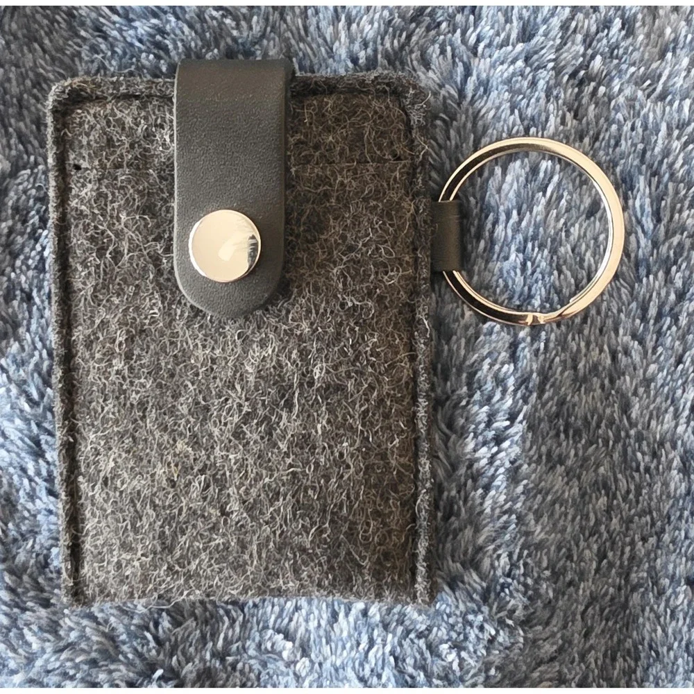 Graf Lantz Keychain Card Holder Grey Minimalist Unisex Key Fob Wallet